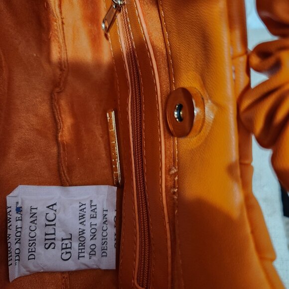 Steve Madden - Picture 3 of 7